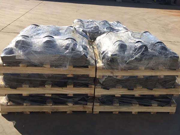 推土機(jī)配件支重輪 推土機(jī)配件支重輪